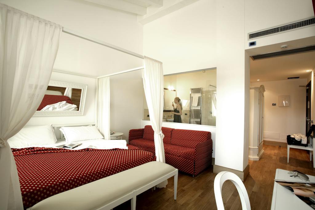 Hotel Fiera Di Brescia Exteriör bild